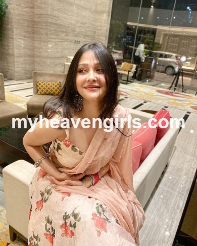 model Call Girls in Dhanbad